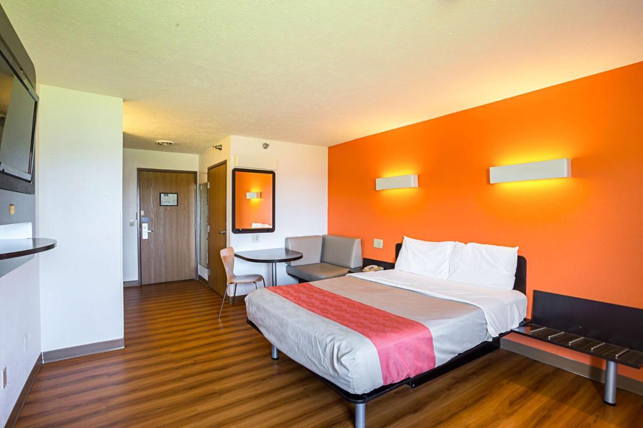 Motel 6 Omaha - Iat West 외부 사진