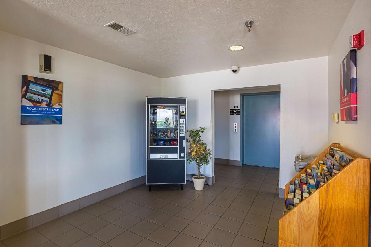 Motel 6 Omaha - Iat West 외부 사진